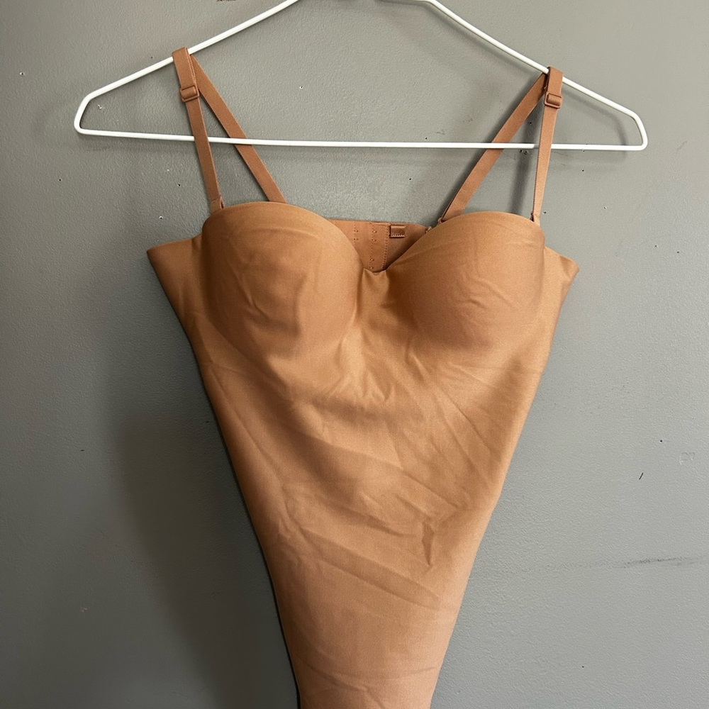 Skims Body Underwire Bodysuit